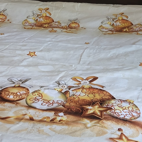Gold Christmas ornaments one bed cover - Picture 6 of 14